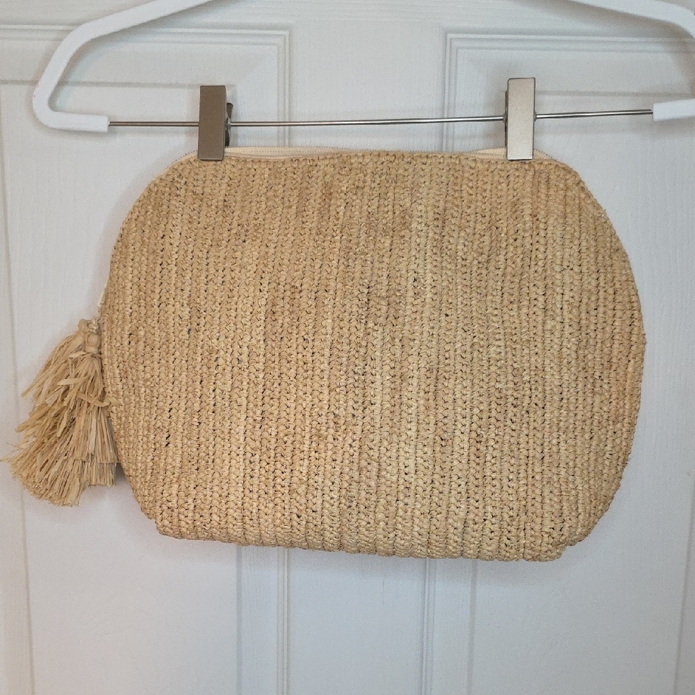 Mar Y Sol Woven Straw Clutch with Tassel, NEW In Bag